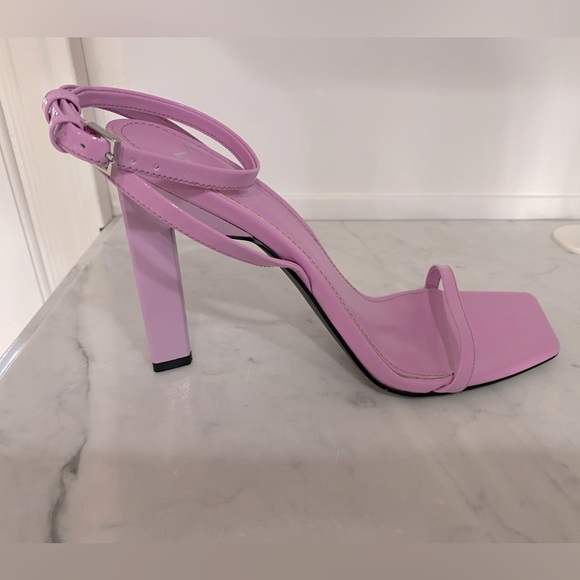 NWOT MARC FISHER LTD Arthur Women’s Patent Leather Ankle Strap Heeled Sandal - Picture 10 of 15